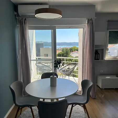 Island Hideaway Apartment Murter